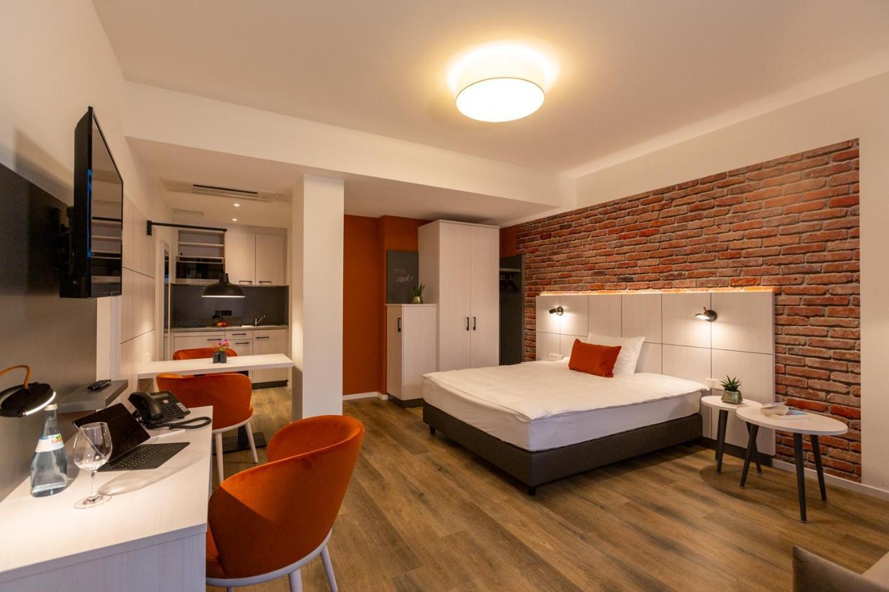 Boardinghouse Hirsch - Apartments In Kork Kehl Экстерьер фото