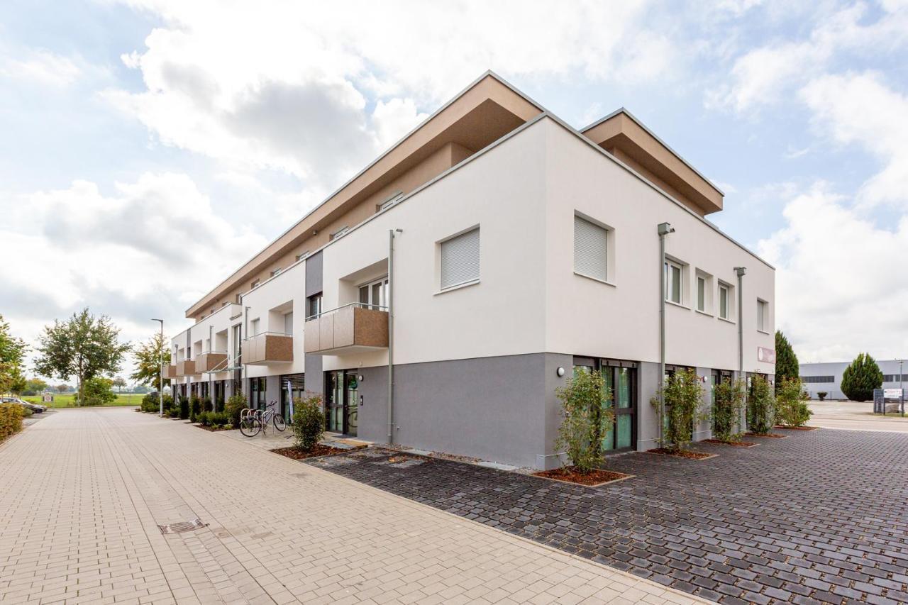 Boardinghouse Hirsch - Apartments In Kork Kehl Экстерьер фото